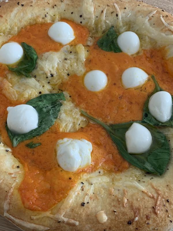 Deluxe Cheddar Parmigiana Basil 🌿 Pizza photo 1