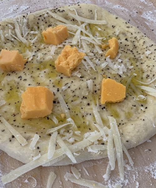 Deluxe Cheddar Parmigiana Basil 🌿 Pizza photo 7